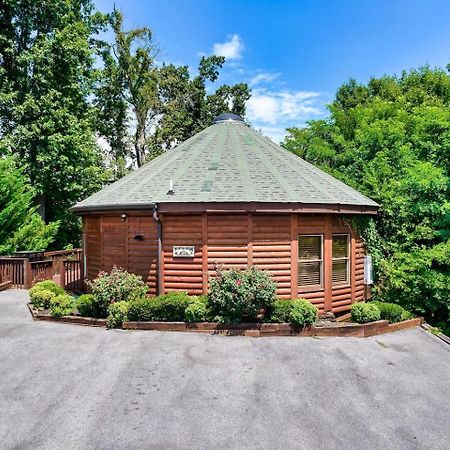 Mountain View Family Cabin W Game Room & Pool Sevierville Exterior photo